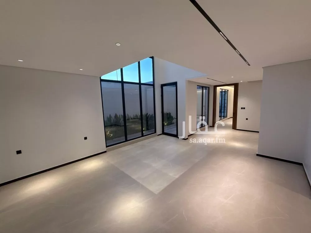 6 bedroom villa in Al Aridh 16