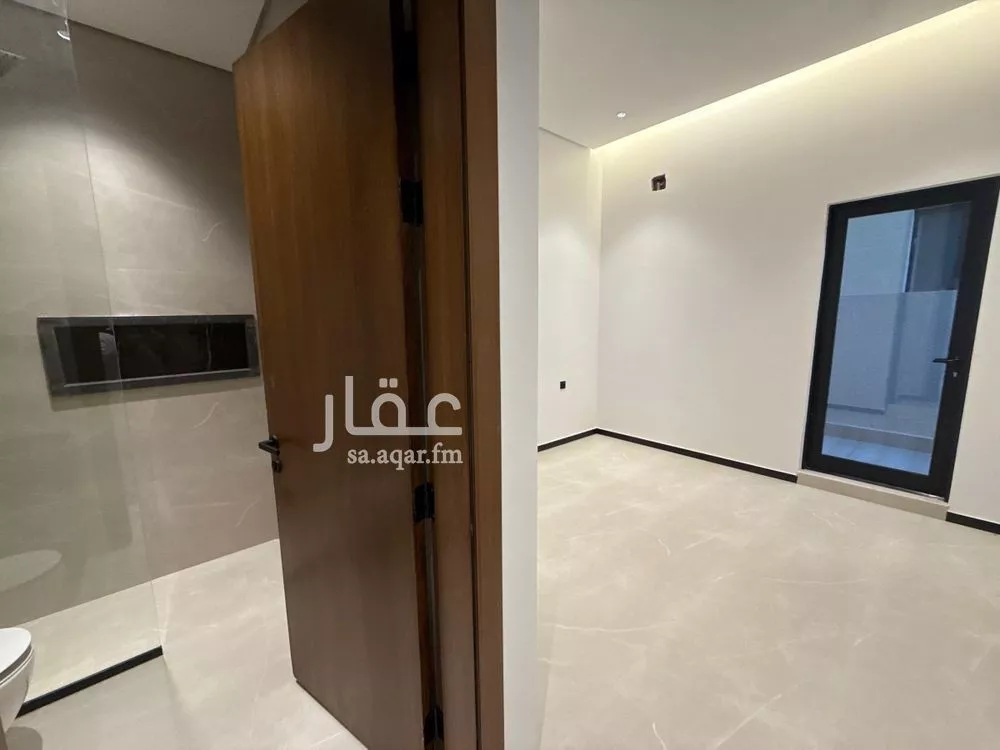 6 bedroom villa in Al Aridh 18
