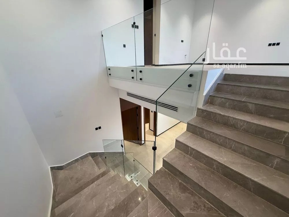 6 bedroom villa in Al Aridh 19