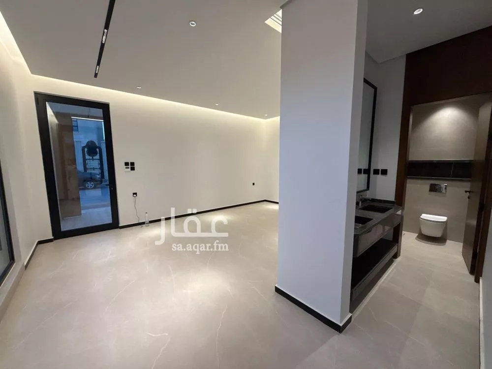 6 bedroom villa in Al Aridh 24