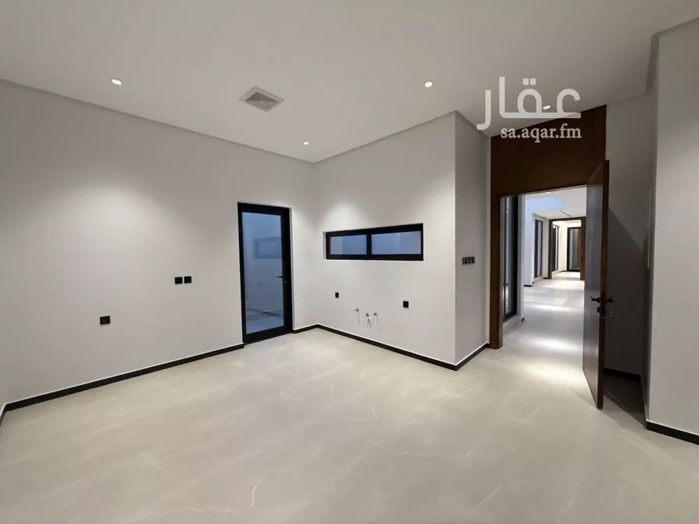 6 bedroom villa in Al Aridh 8