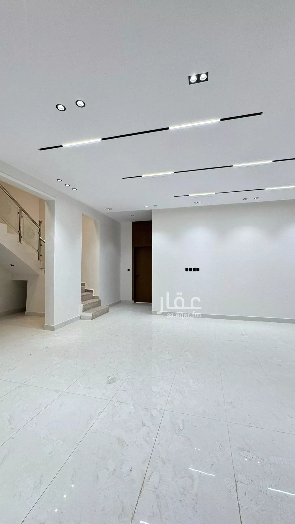 6 bedroom villa in Al Janadriyah 15