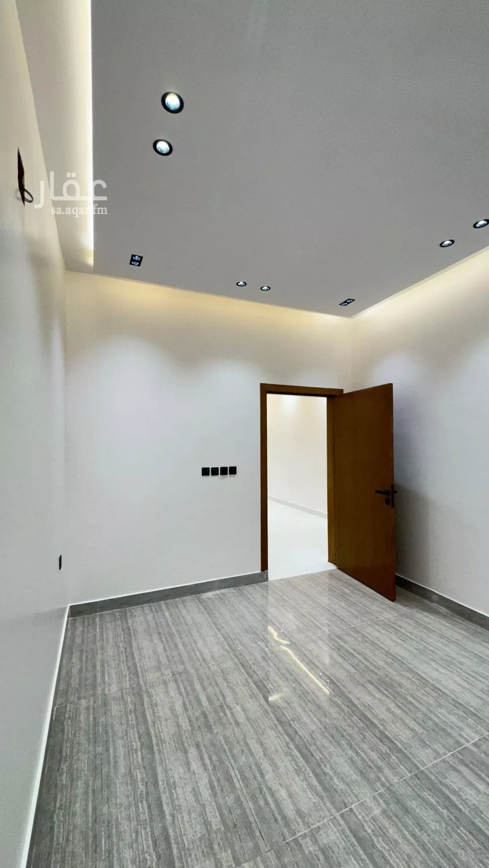 6 bedroom villa in Al Janadriyah 3