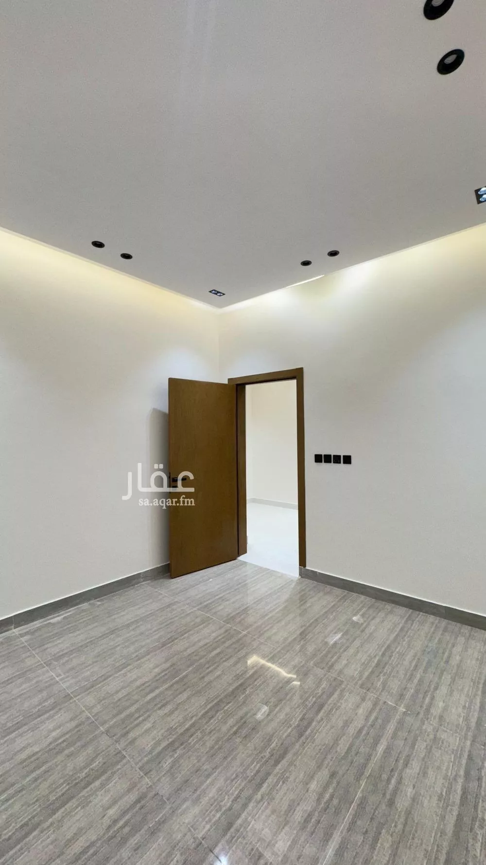 6 bedroom villa in Al Janadriyah 6