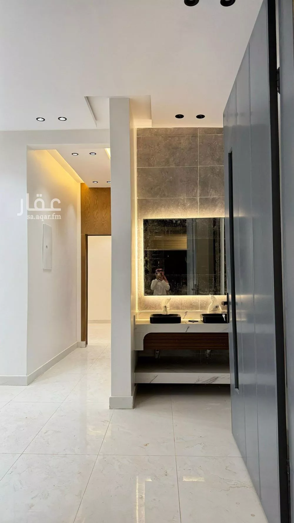 6 bedroom villa in Al Janadriyah 8