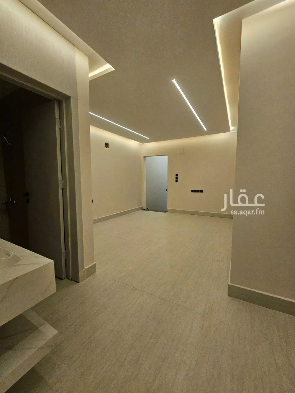 5 bedroom villa in Dhahrat Namar 12