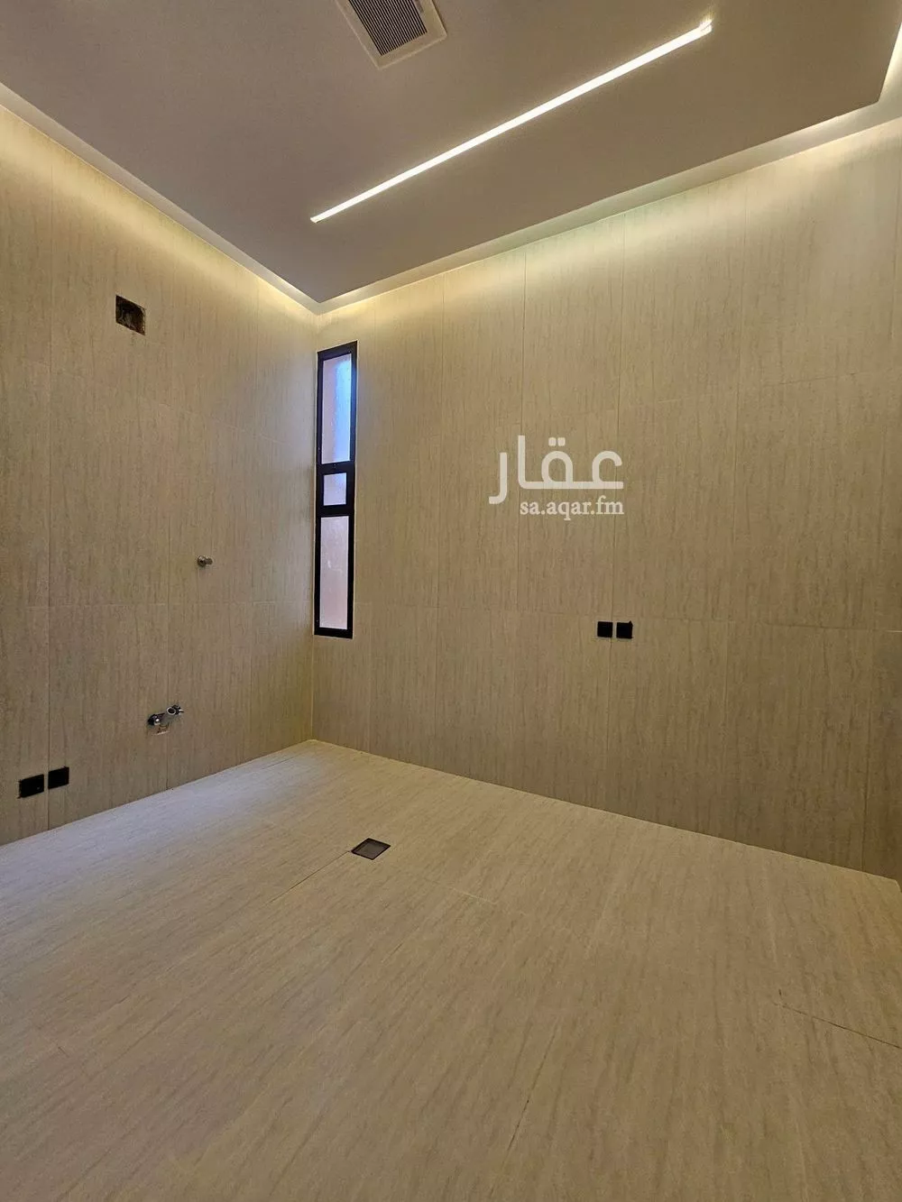 5 bedroom villa in Dhahrat Namar 6