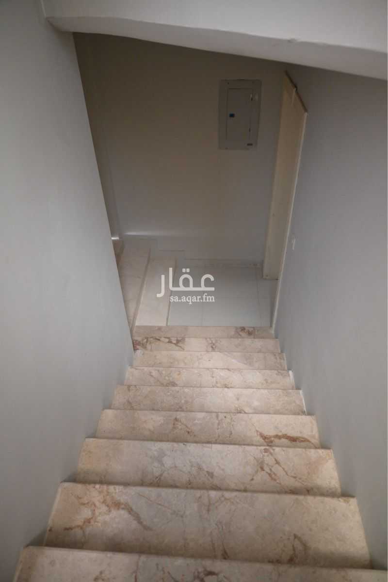 4 bedroom villa in Al Shati, Jeddah 17