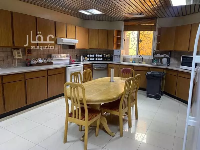 فيلا 6 غرف في التعاون 18