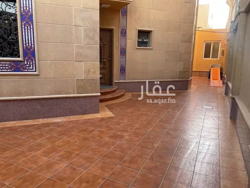 فيلا 6 غرف في التعاون 8