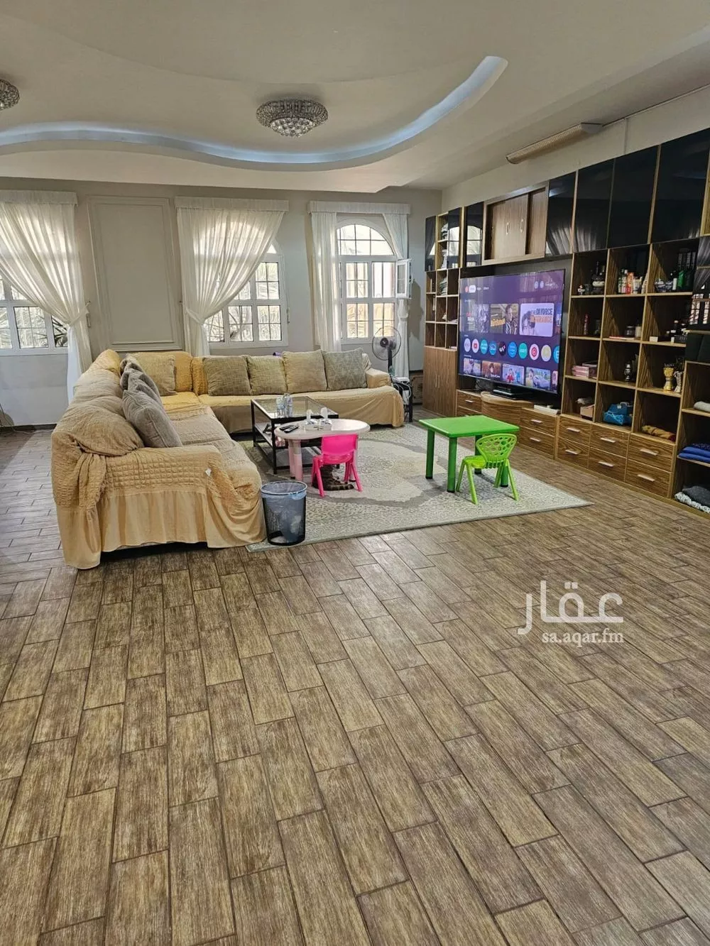 10 bedroom villa in Al Khaleej 2