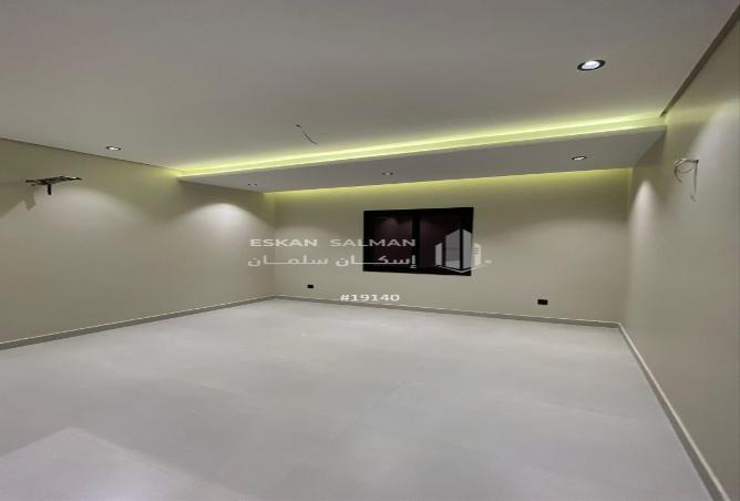 5 bedroom apartment in Al Rawdah 3
