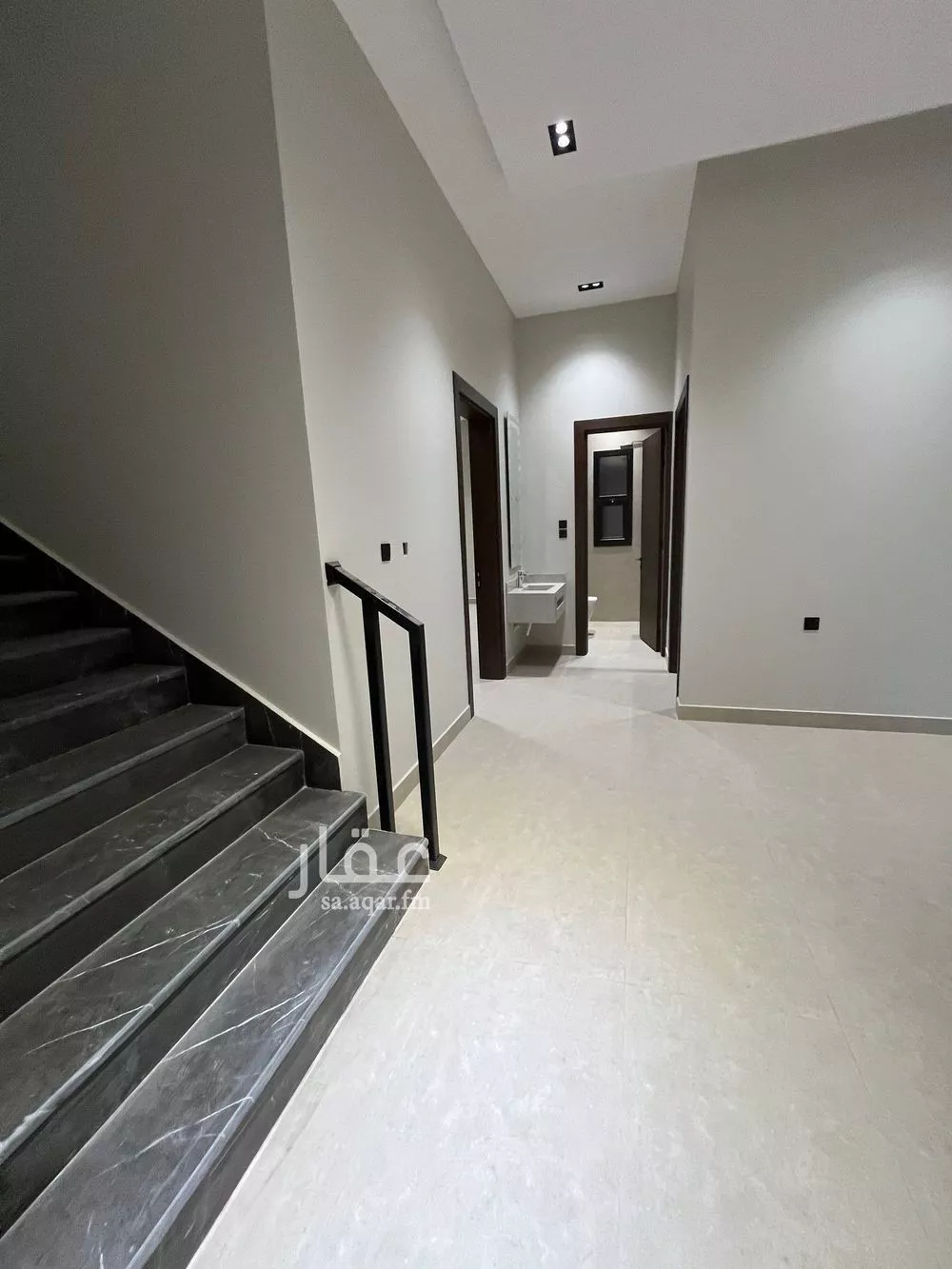 فيلا 4 غرف في الرمال 9
