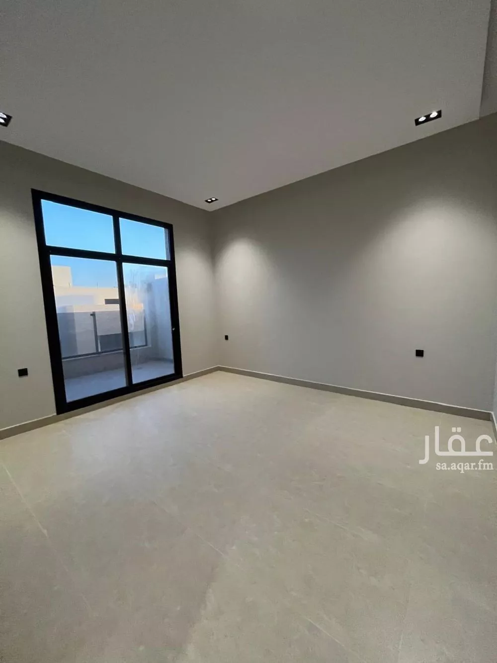 4 bedroom villa in Al Rimal 17