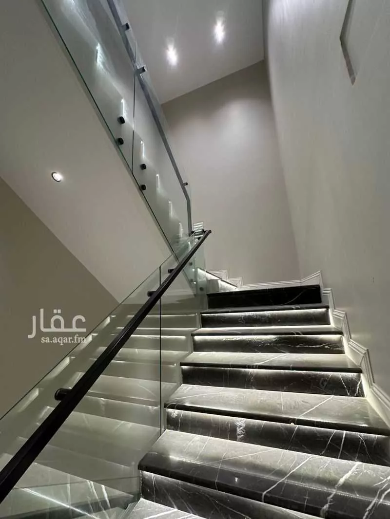 فيلا 3 غرف في العارض 16