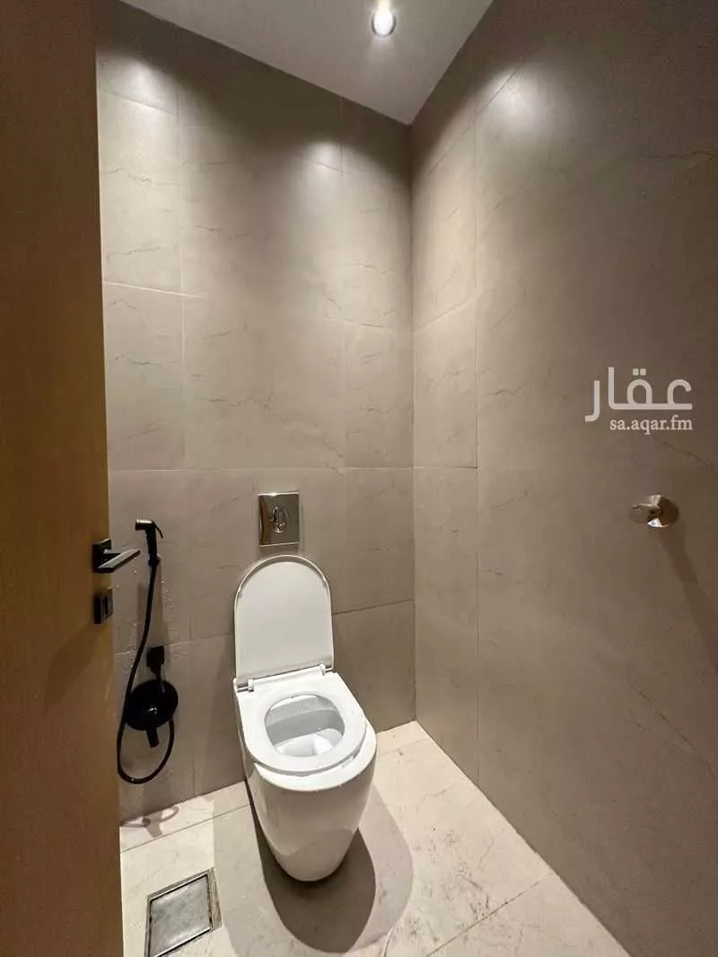 فيلا 3 غرف في العارض 6