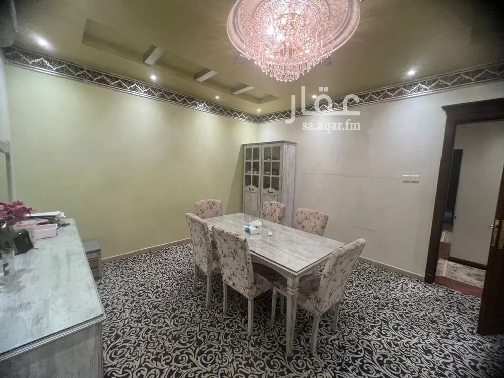 9 bedroom villa in Qurtubah 5