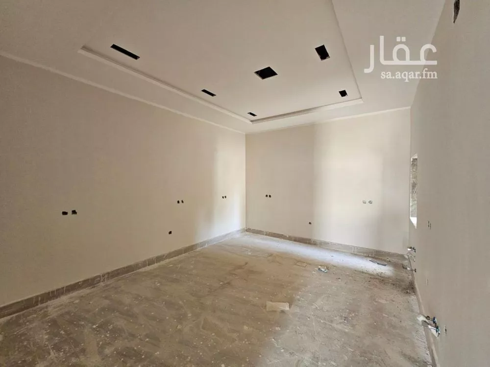 شقة 6 غرف في الرمال 3