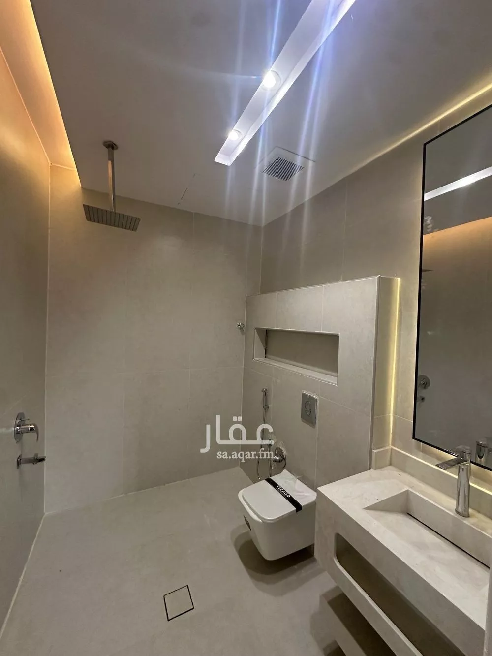 فيلا 5 غرف في طويق 18