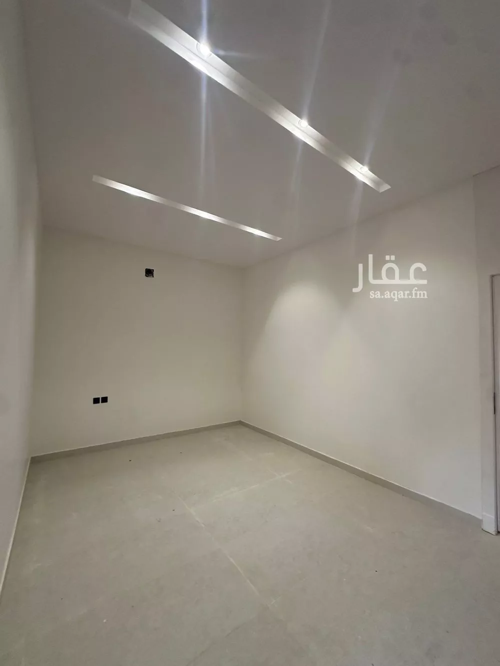 فيلا 5 غرف في طويق 7