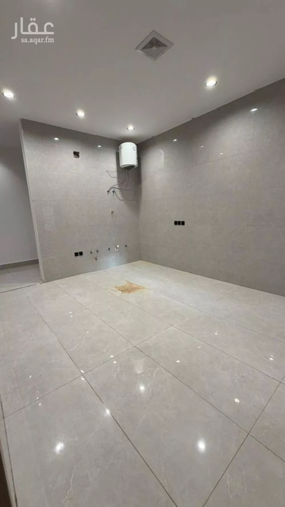 6 bedroom villa in Al Rimal 12