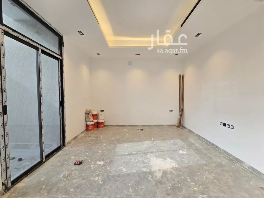 5 bedroom villa in Al Yarmouk 7
