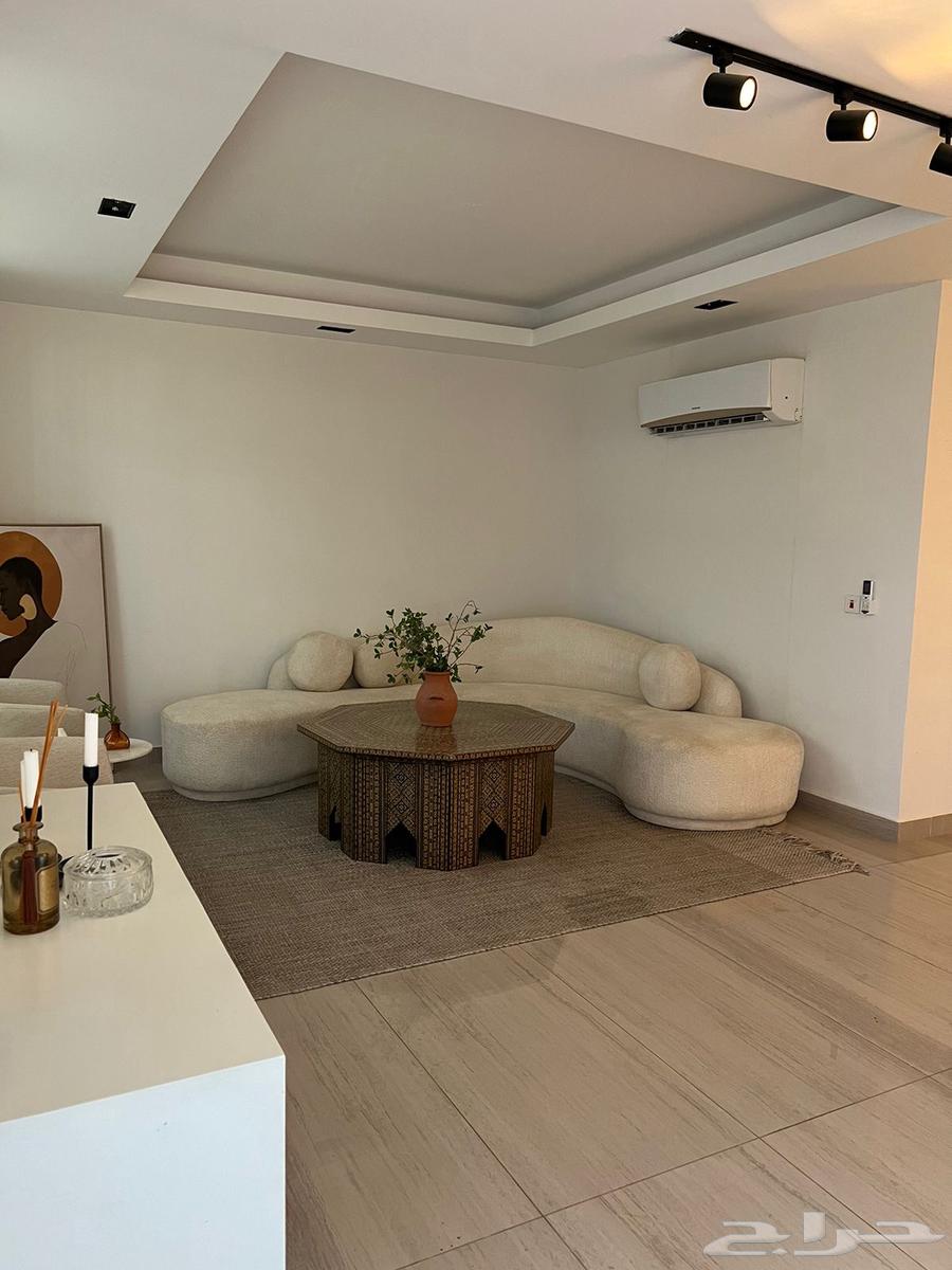9 bedroom villa in Al Rimal 8