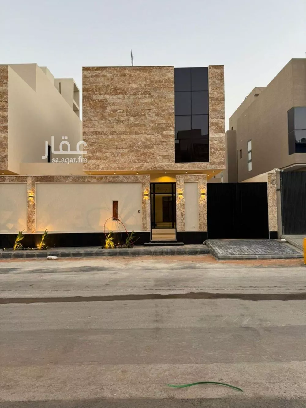 5 bedroom villa in Al Narjis 2