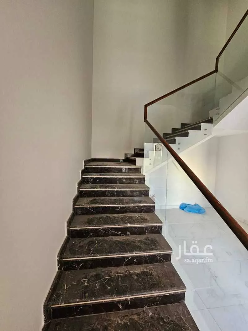 4 bedroom apartment in Al Ghadir, Riyadh 2
