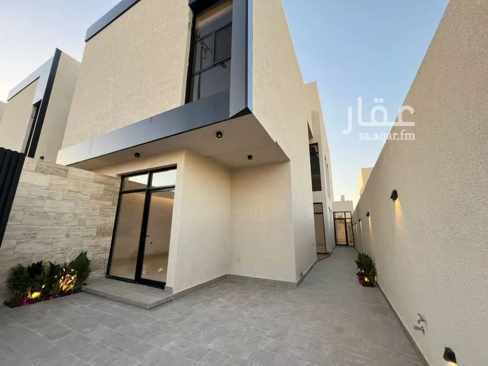 5 bedroom villa in Al Narjis 8