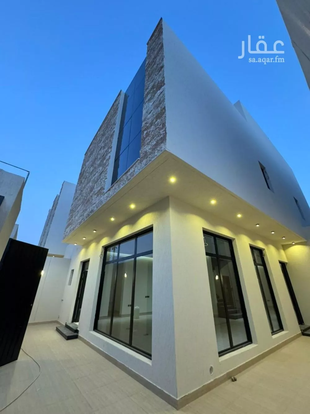 4 bedroom villa in Al Narjis 6