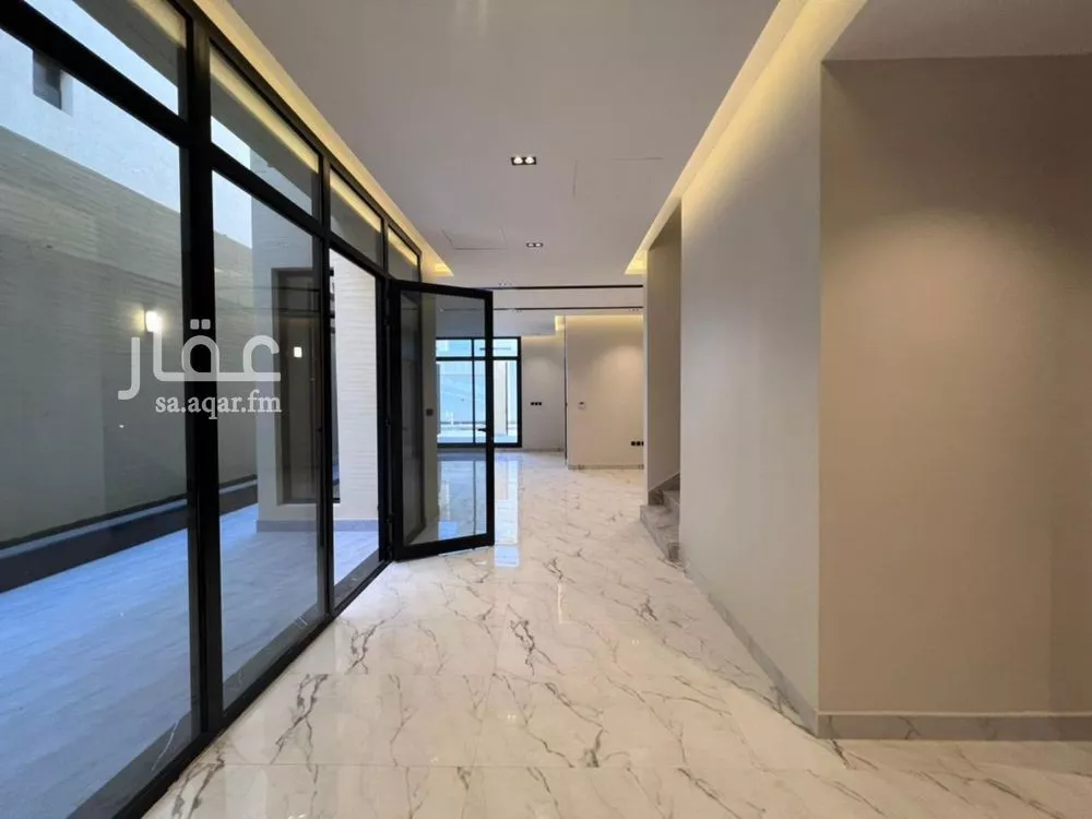 5 bedroom villa in Al Narjis 16