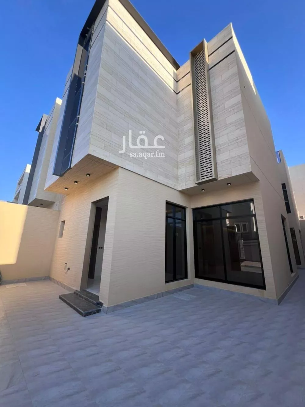 5 bedroom villa in Al Narjis 3