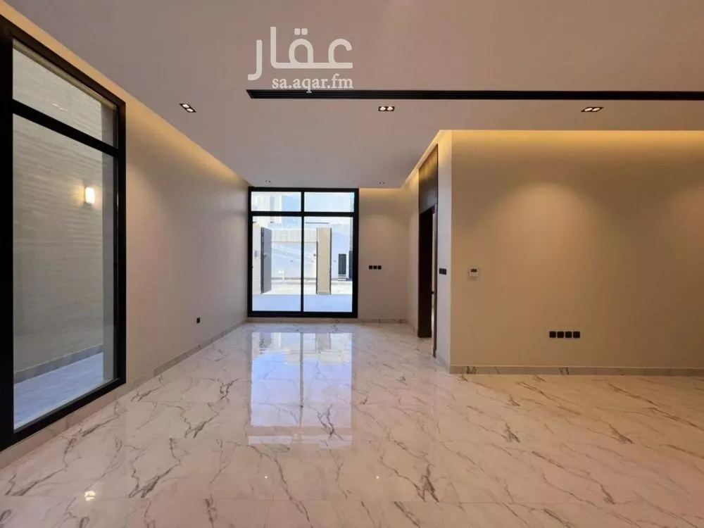 5 bedroom villa in Al Narjis 5