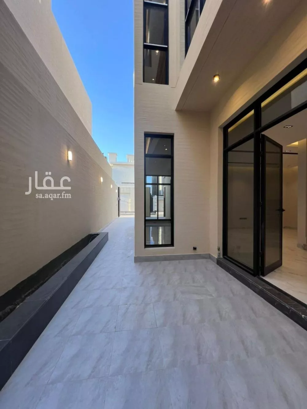 5 bedroom villa in Al Narjis 9