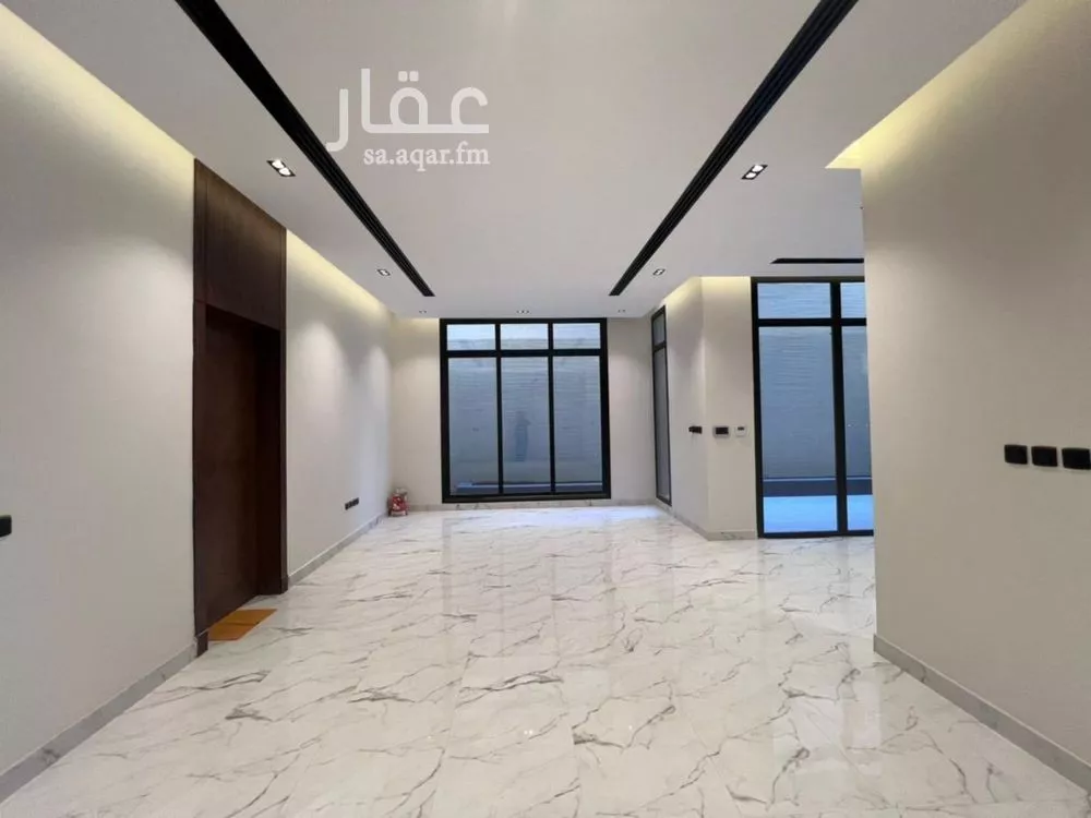 5 bedroom villa in Al Narjis 10