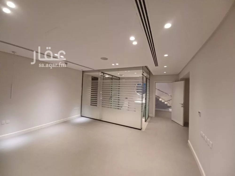 4 bedroom villa in Al Aridh 15
