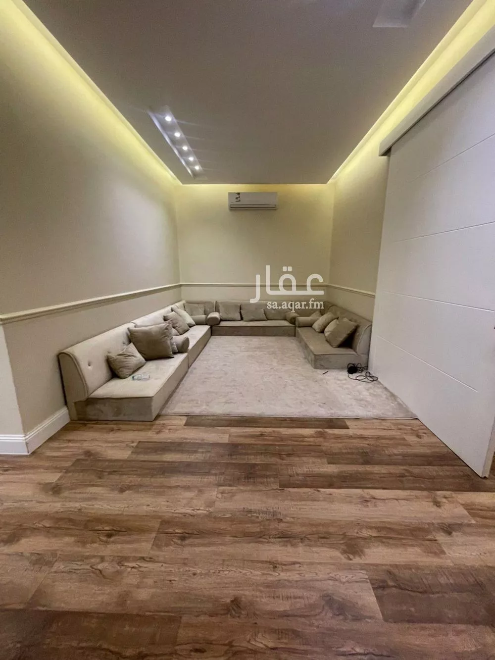 5 bedroom villa in Al Aridh 2
