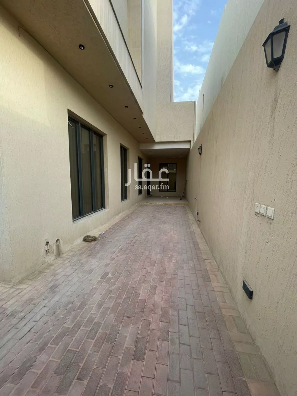 5 bedroom villa in Al Aridh 11
