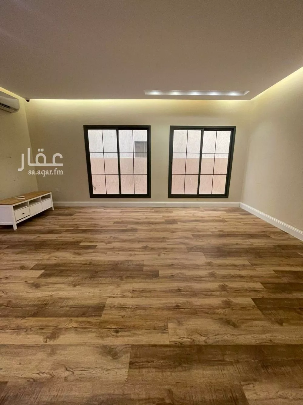 5 bedroom villa in Al Aridh 8