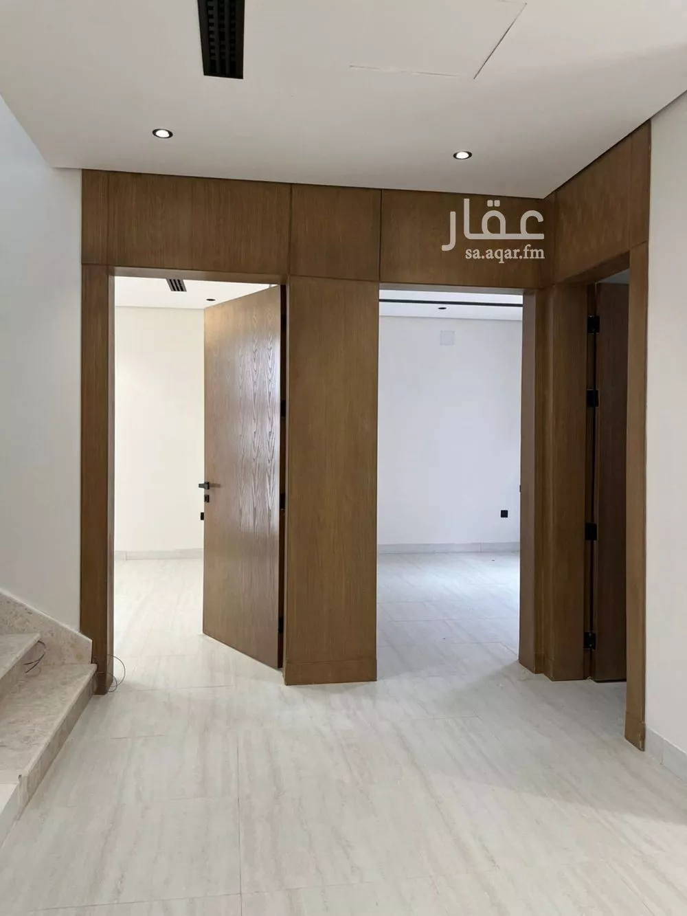 5 bedroom villa in Al Aridh 2
