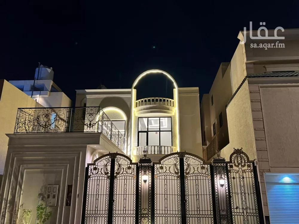 5 bedroom villa in Al Narjis 2