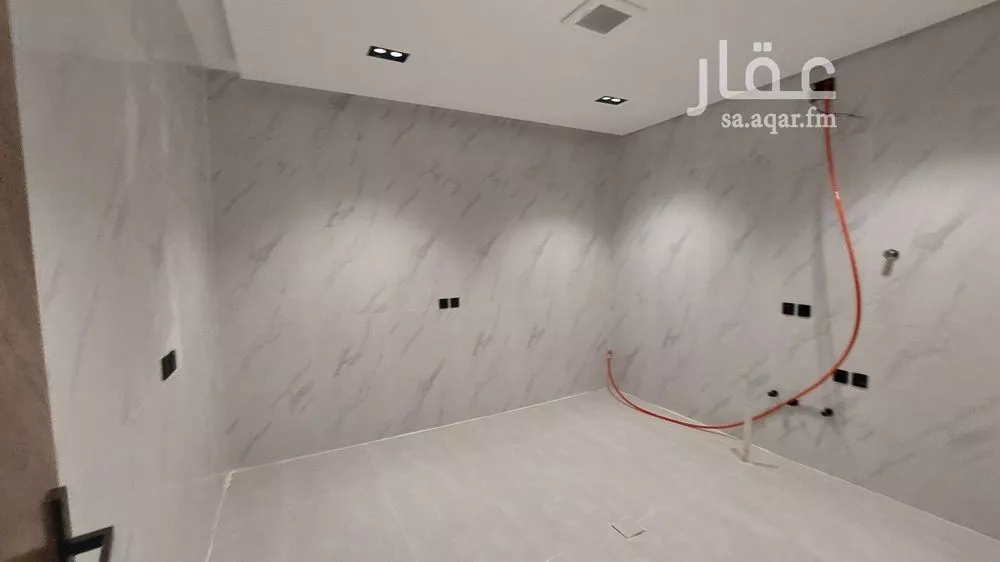 5 bedroom villa in Okaz 15