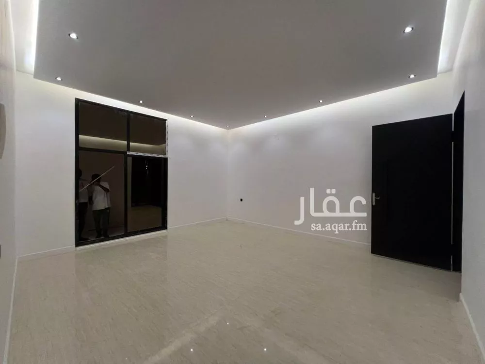 فيلا 6 غرف في طويق 12