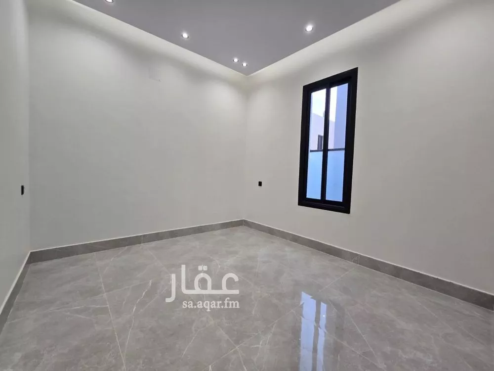 فيلا 5 غرف في الشرق 18