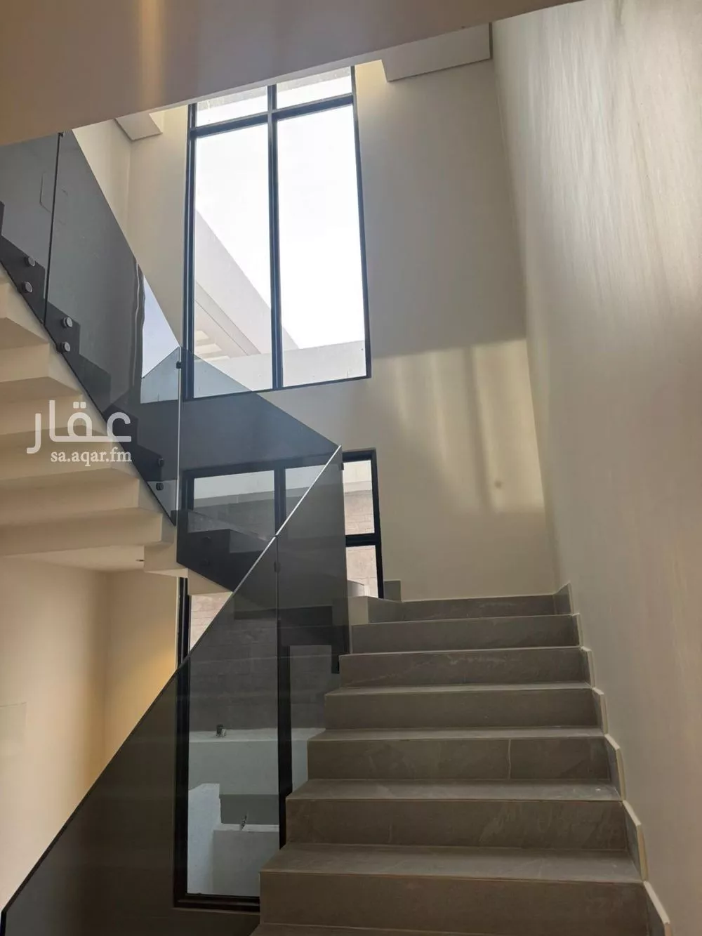 فيلا 4 غرف في النرجس 10