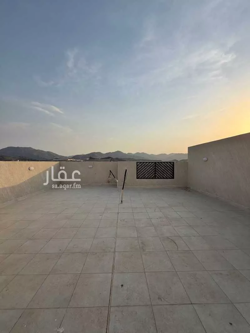 5 bedroom villa in Al Awali, Makkah 2