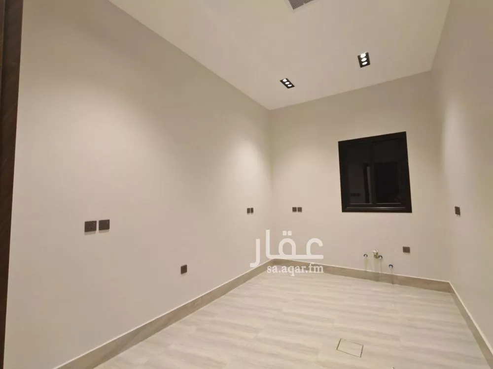 5 bedroom villa in Al Rimal 2