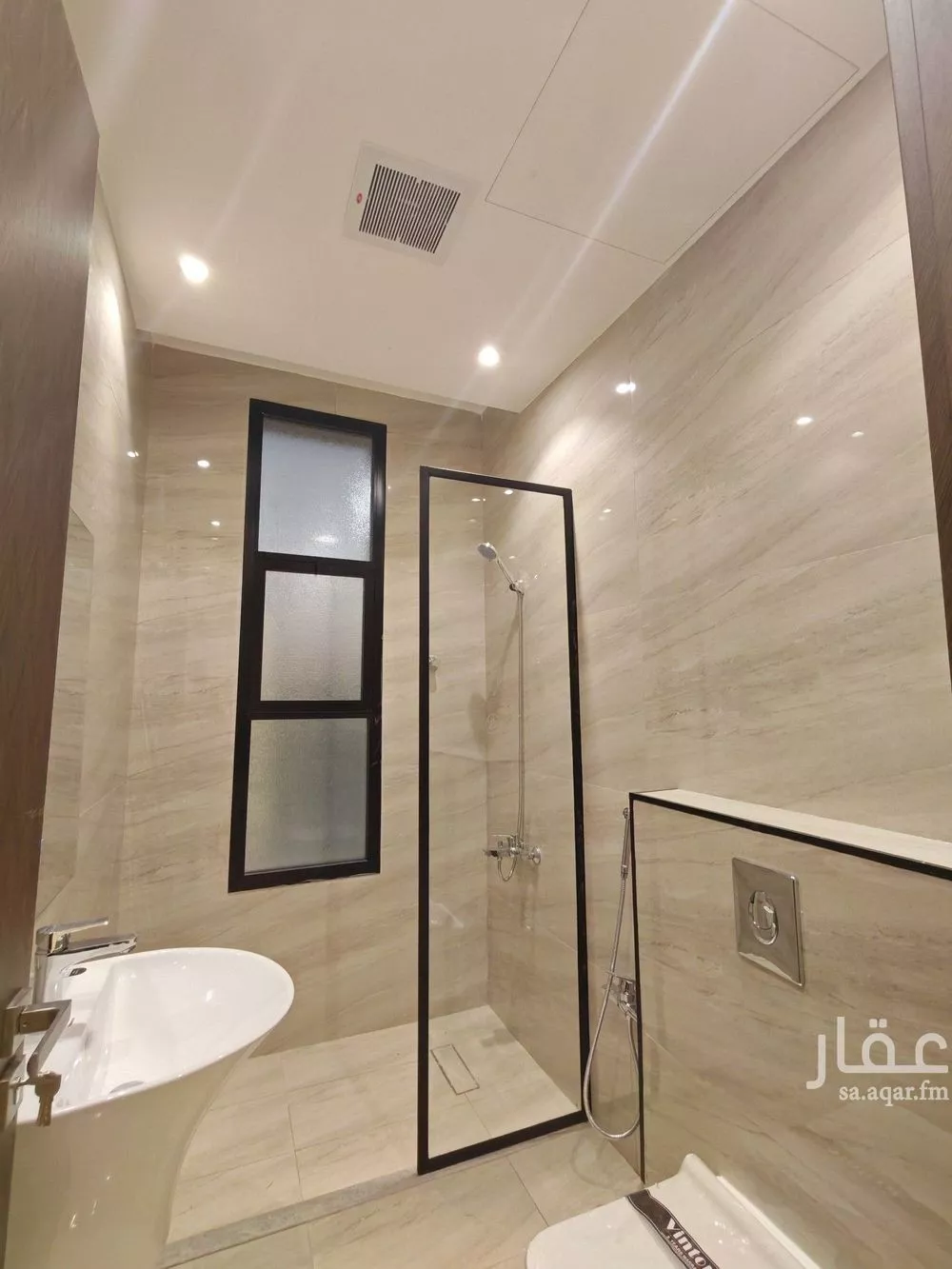 5 bedroom villa in Al Rimal 11