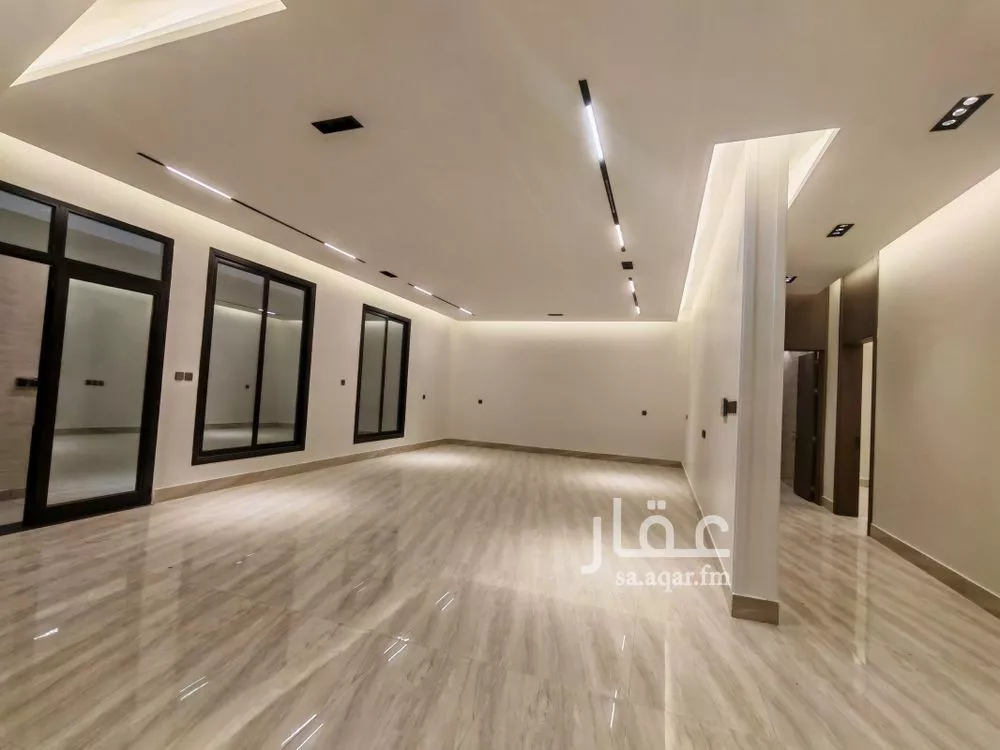5 bedroom villa in Al Rimal 21